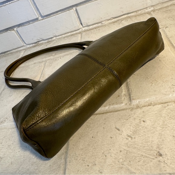 Hobo International Vintage Slim Olive Green Leather Shoulder Bag - Picture 5 of 14